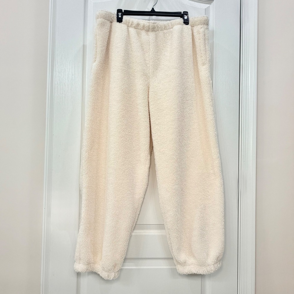 American Eagle Womens Fluffy Sherpa Joggers Cream Ivory XL NWOT